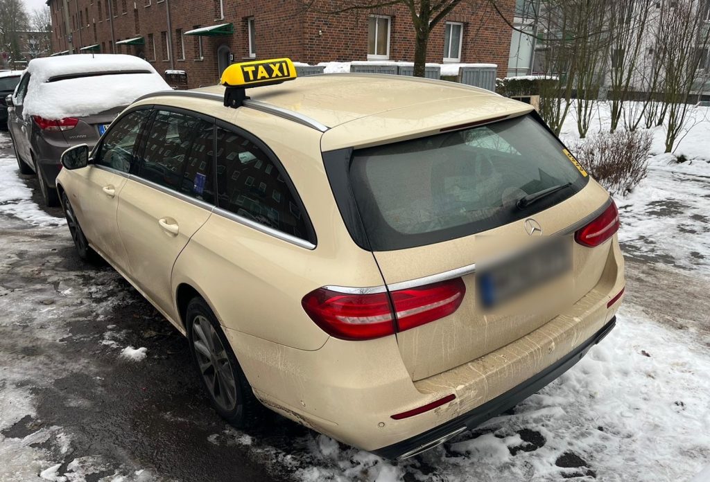 3. mb e klasse taxi hinten links